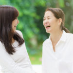 高齢者は楽しく過ごしている人が多い