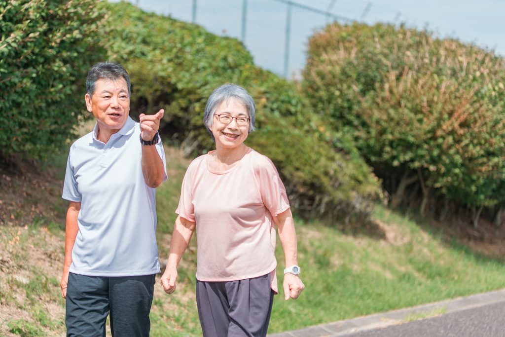【解決策あり】早死にする人の特徴12選!長生きできる生活習慣も紹介 - コラム|高齢者雇用支援の株式会社うぇるねす