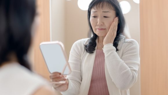 【解決策】再雇用がみじめだと感じる理由！収入を上げる方法や再就職を検討すべき理由も紹介