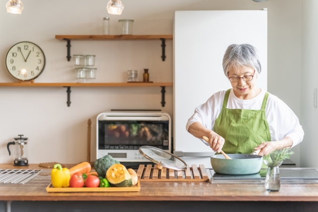 一人暮らしの高齢者が老人性うつを防ぐ方法